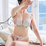 Haruka（32） の画像4枚目/ワンカラット〜人妻の輝き〜 名古屋店(新栄・東新町/ショップ一覧)