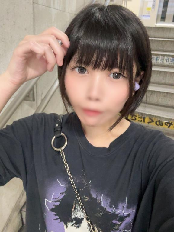 12時からになりました🙌🏻✨の画像1枚目