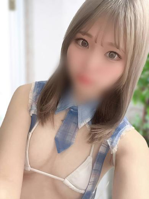 みいな 笑顔に心癒される！（20）/ウエスト・コム(名古屋・名駅/ショップ一覧)