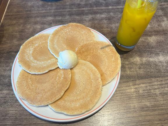 休憩からのデザート🥞の画像1枚目