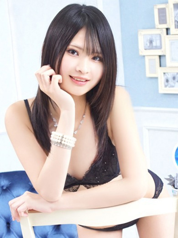 しゅな（20）/エロエロ星人豊橋(豊橋・豊川/ショップ一覧)